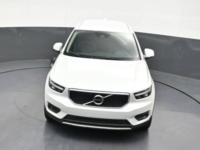 2021 Volvo XC40 Momentum