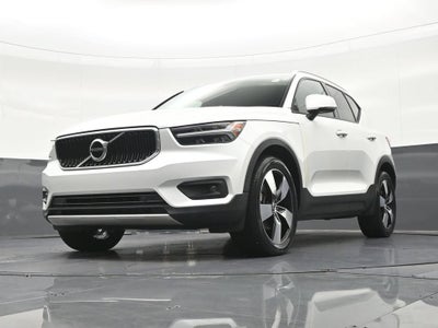 2021 Volvo XC40 Momentum