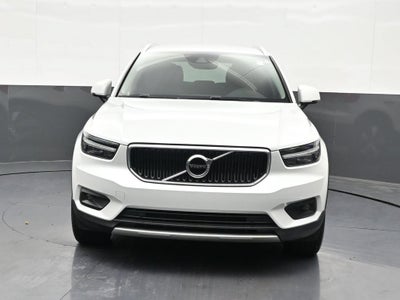 2021 Volvo XC40 Momentum