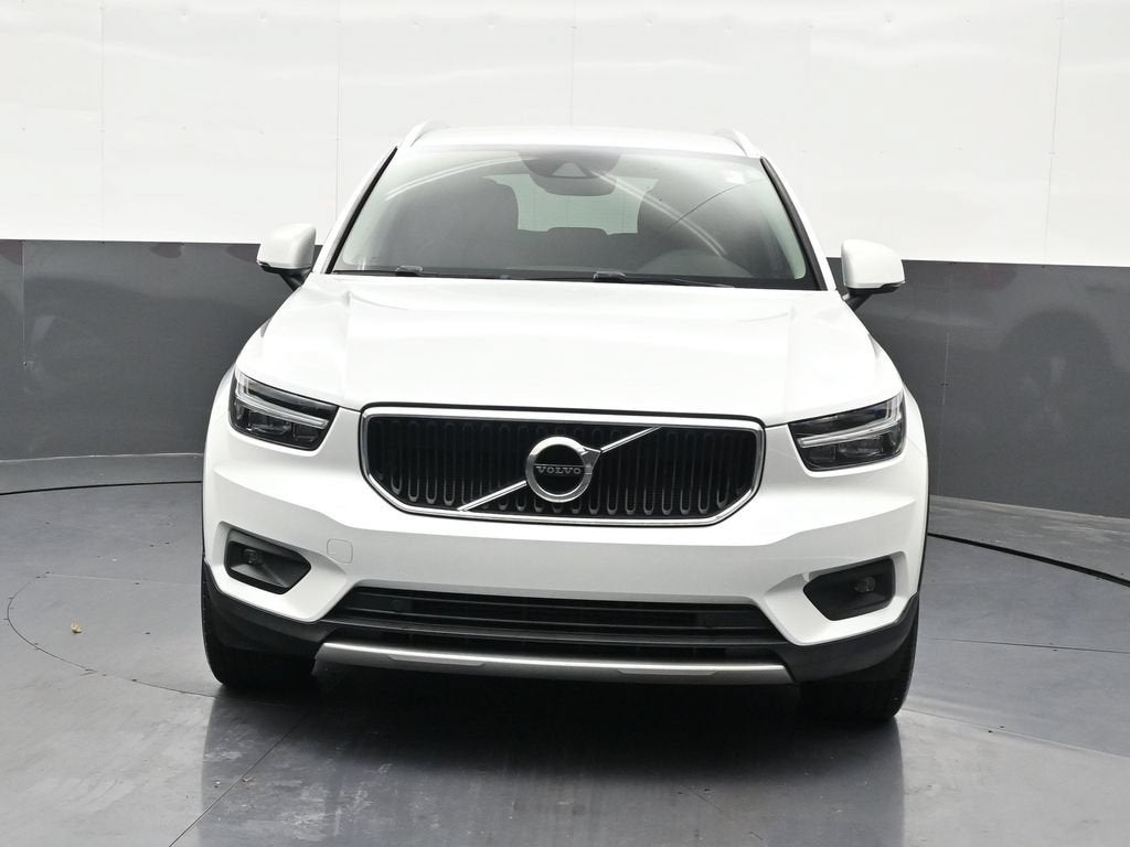 2021 Volvo XC40 Momentum