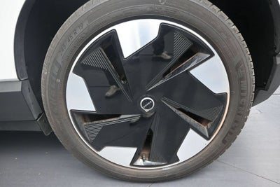 2025 Volvo EX30 Plus