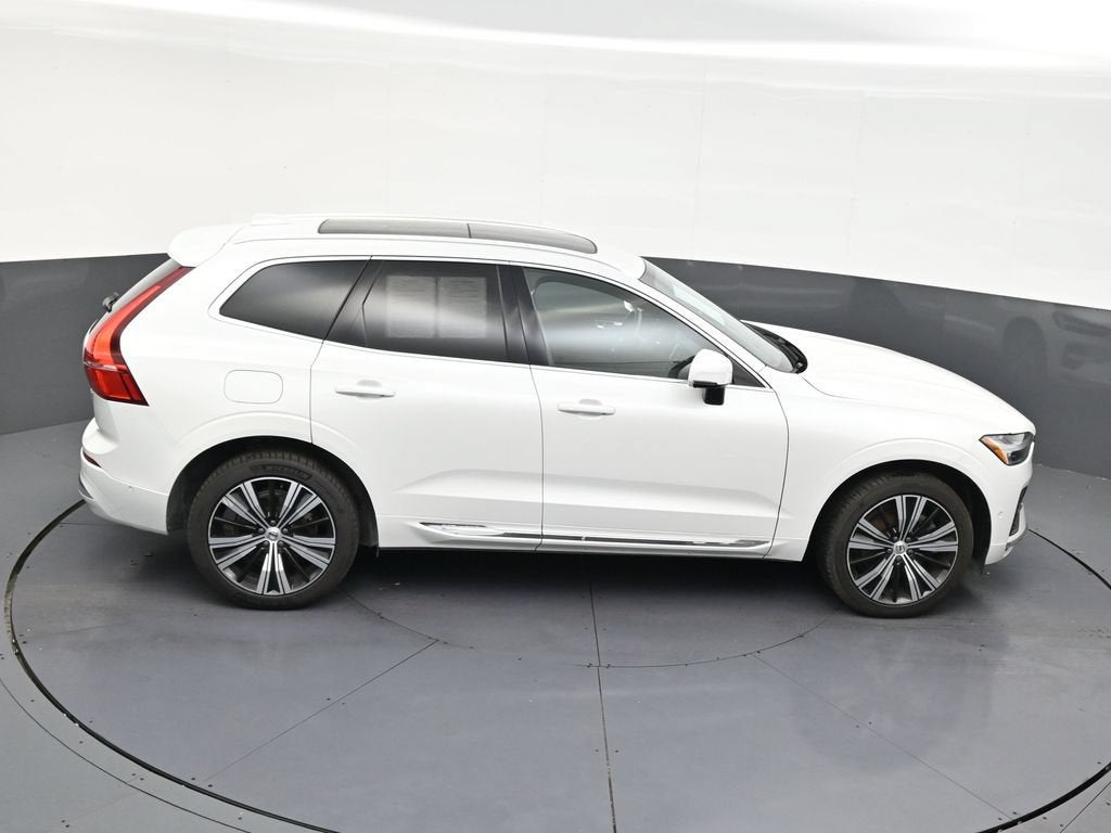 2023 Volvo XC60 Recharge Plug-In Hybrid T8 Plus Bright Theme