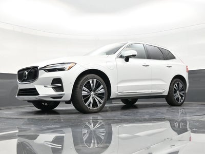 2023 Volvo XC60 Recharge Plug-In Hybrid T8 Plus Bright Theme