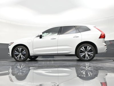 2023 Volvo XC60 Recharge Plug-In Hybrid T8 Plus Bright Theme