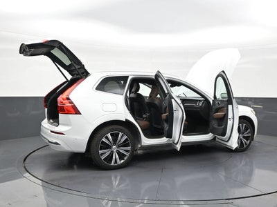 2023 Volvo XC60 Recharge Plug-In Hybrid T8 Plus Bright Theme