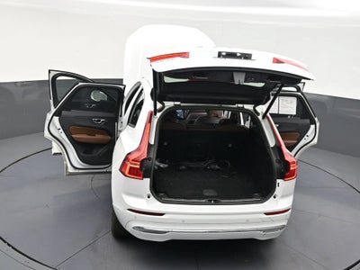2023 Volvo XC60 Recharge Plug-In Hybrid T8 Plus Bright Theme