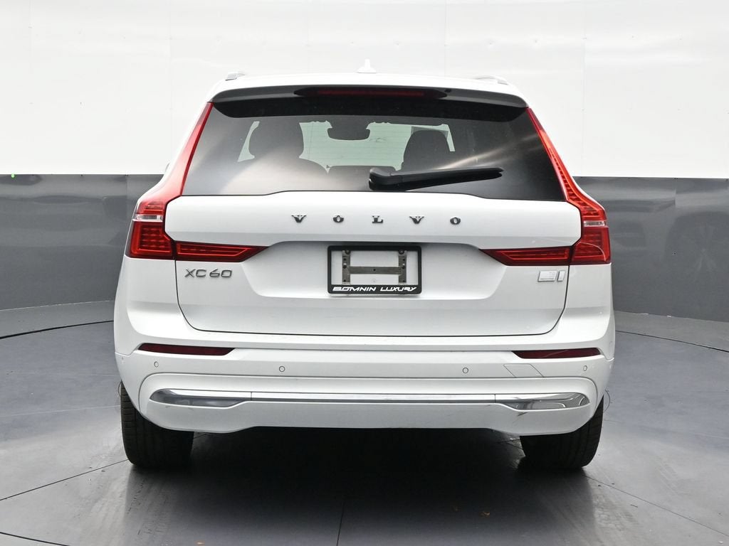 2023 Volvo XC60 Recharge Plug-In Hybrid T8 Plus Bright Theme