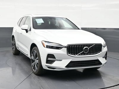 2023 Volvo XC60 Recharge Plug-In Hybrid T8 Plus Bright Theme