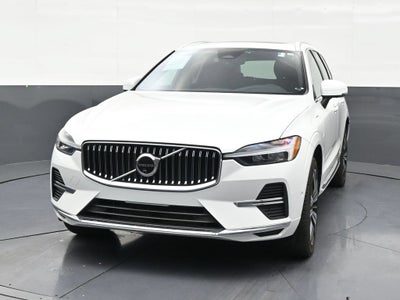 2023 Volvo XC60 Recharge Plug-In Hybrid T8 Plus Bright Theme