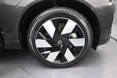 2024 Volvo XC60 Recharge Plug-In Hybrid T8 Plus Dark Theme