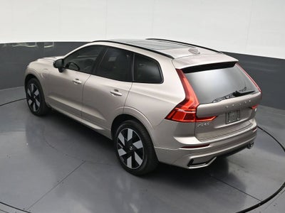 2024 Volvo XC60 Recharge Plug-In Hybrid T8 Plus Dark Theme