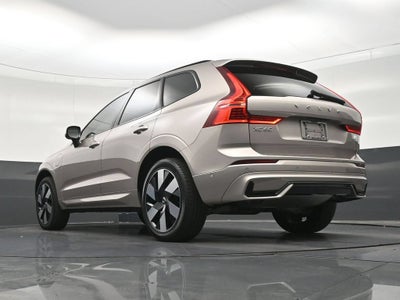 2024 Volvo XC60 Recharge Plug-In Hybrid T8 Plus Dark Theme