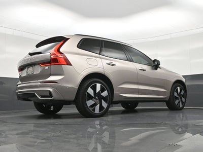 2024 Volvo XC60 Recharge Plug-In Hybrid T8 Plus Dark Theme