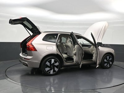 2024 Volvo XC60 Recharge Plug-In Hybrid T8 Plus Dark Theme