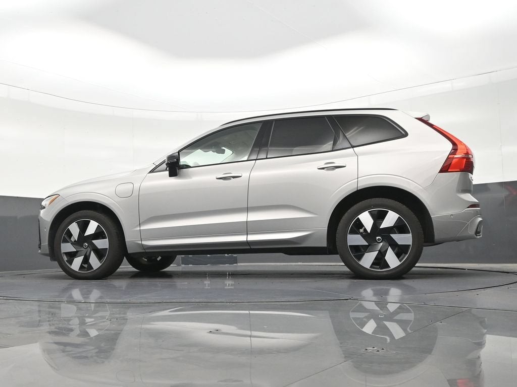 2024 Volvo XC60 Recharge Plug-In Hyb Ultimate Dark Theme