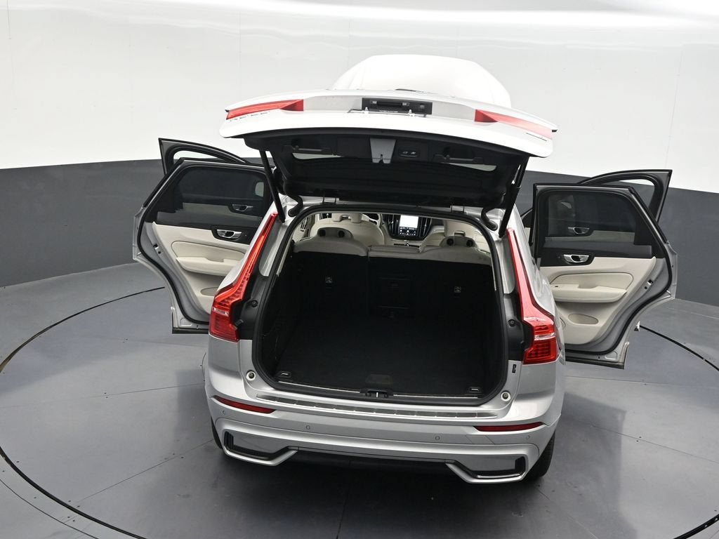 2024 Volvo XC60 Recharge Plug-In Hyb Ultimate Dark Theme