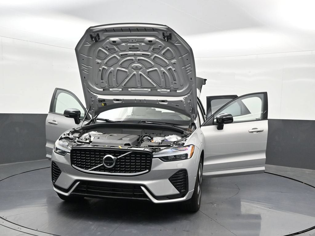 2024 Volvo XC60 Recharge Plug-In Hyb Ultimate Dark Theme