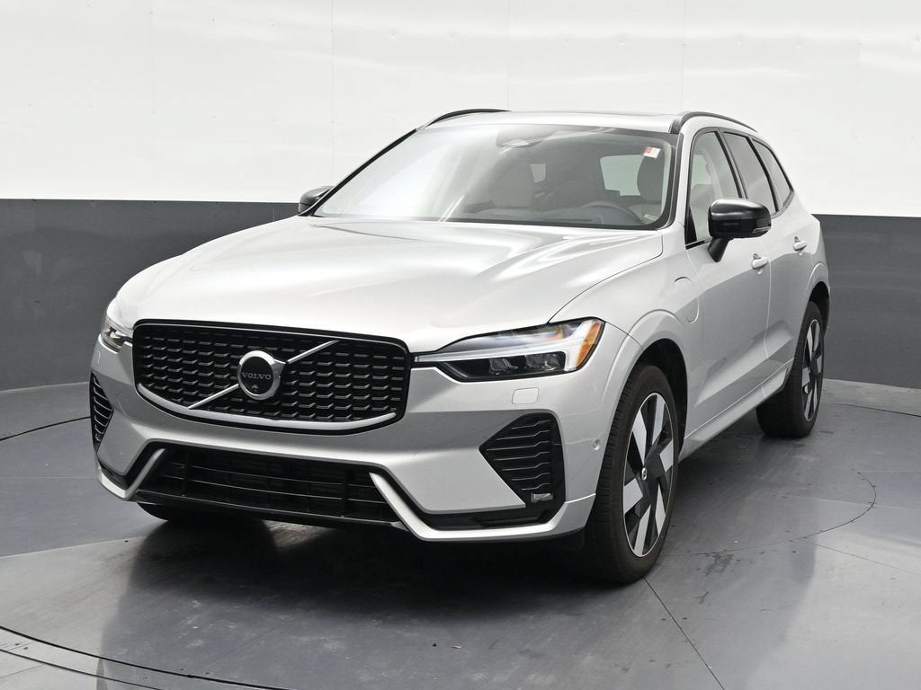 2024 Volvo XC60 Recharge Plug-In Hyb Ultimate Dark Theme