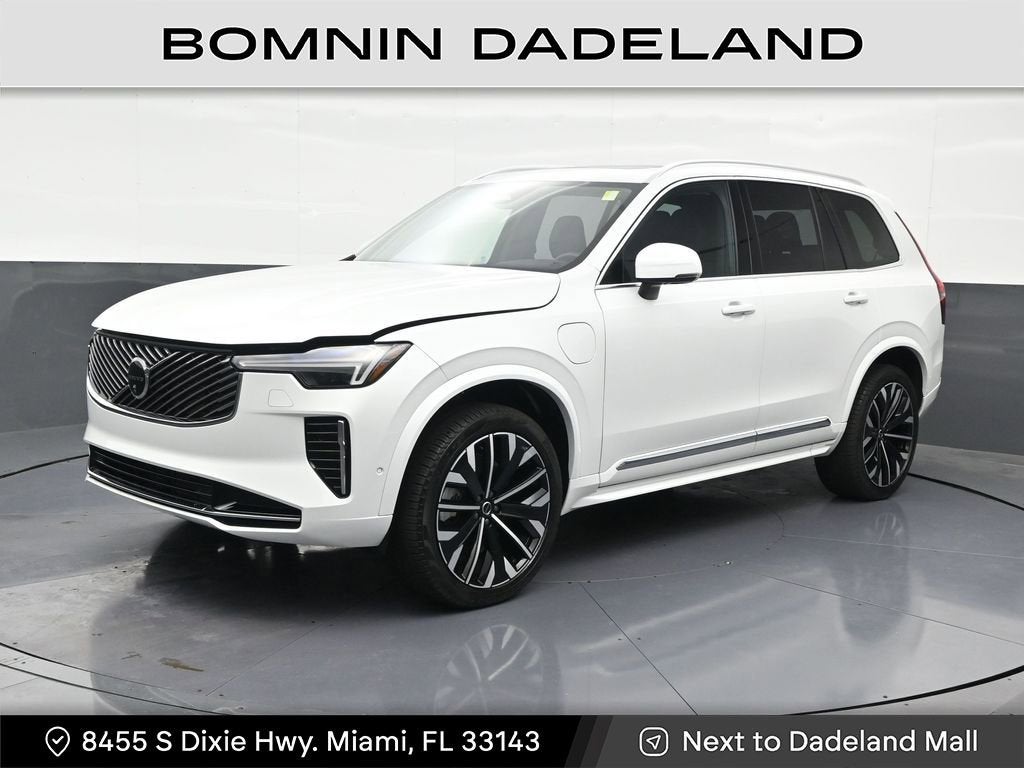 2025 Volvo XC90 Plug-In Hybrid Plus