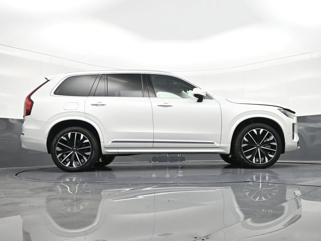 2025 Volvo XC90 Plug-In Hybrid Plus
