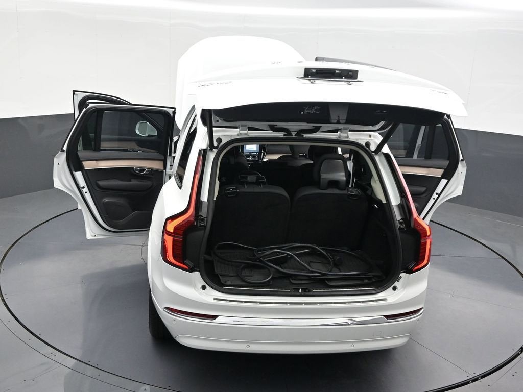2025 Volvo XC90 Plug-In Hybrid Plus