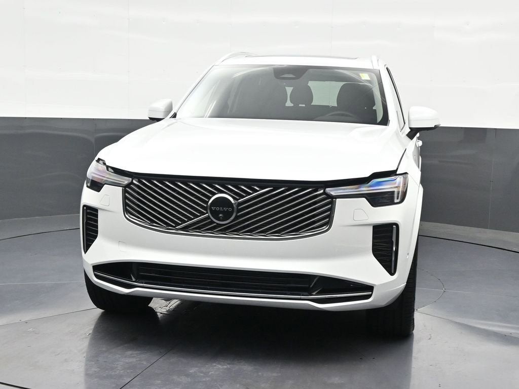 2025 Volvo XC90 Plug-In Hybrid Plus