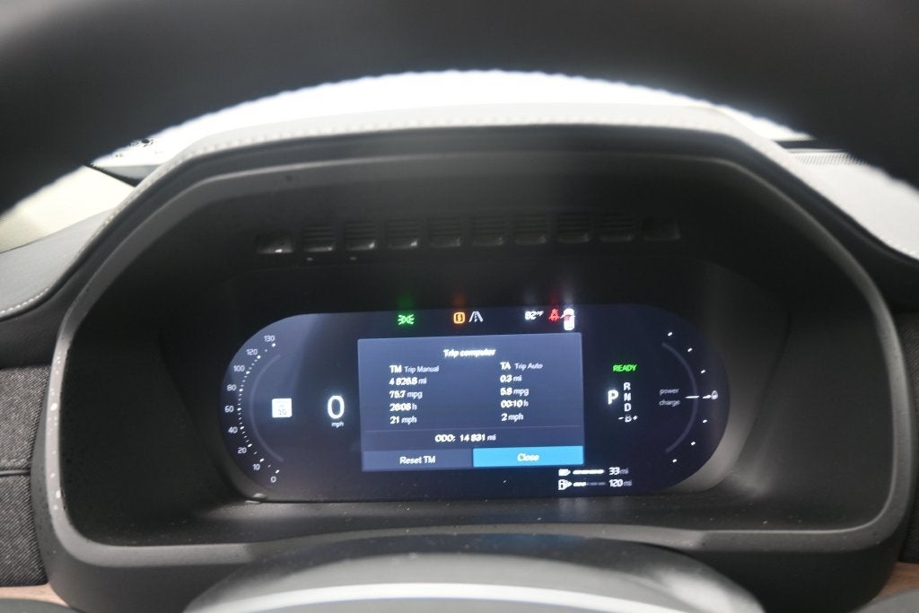 2025 Volvo XC90 Plug-In Hybrid Plus