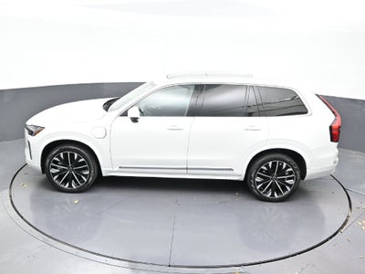 2025 Volvo XC90 Plug-In Hybrid Plus