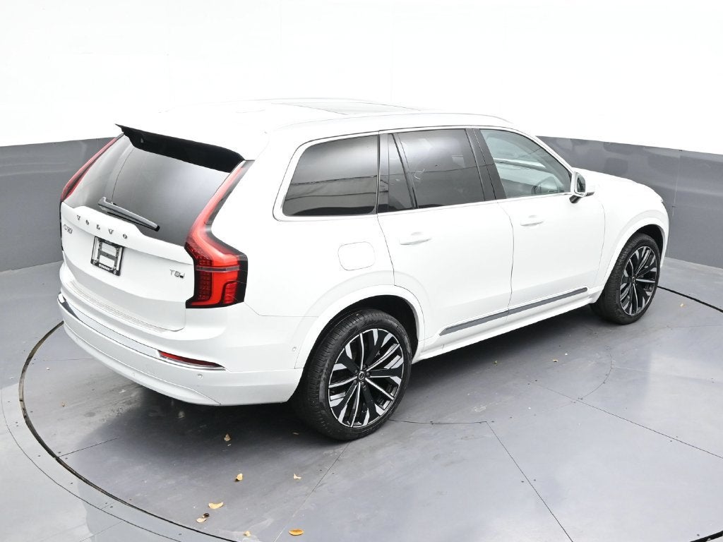 2025 Volvo XC90 Plug-In Hybrid Plus