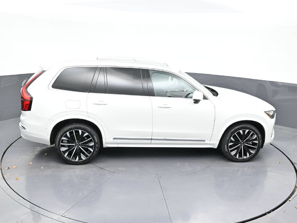2025 Volvo XC90 Plug-In Hybrid Plus