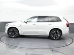 2025 Volvo XC90 Plug-In Hybrid Plus
