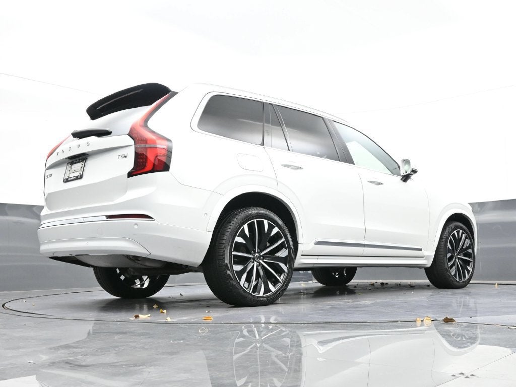 2025 Volvo XC90 Plug-In Hybrid Plus