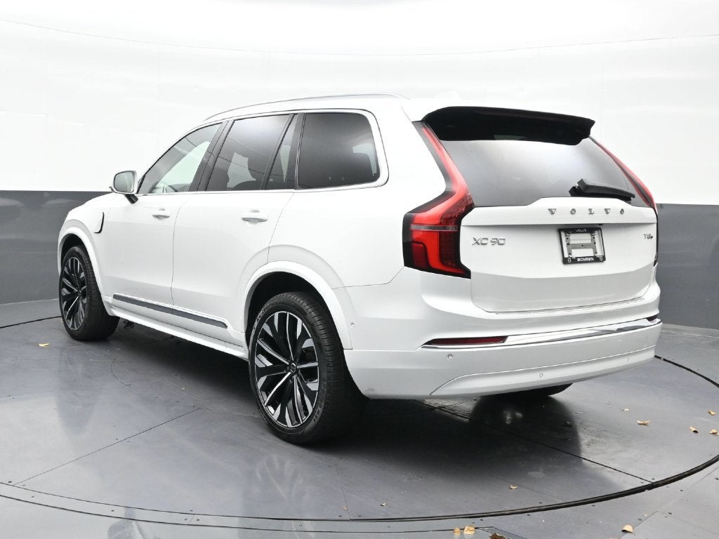 2025 Volvo XC90 Plug-In Hybrid Plus