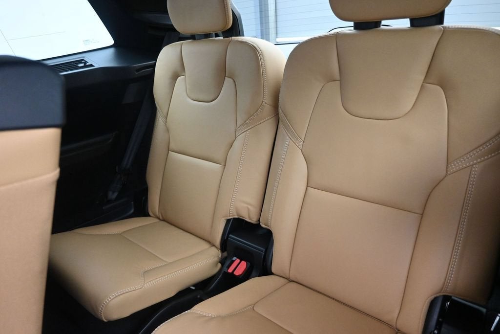 2025 Volvo XC90 Plug-In Hybrid T8 Ultra 7-Seater