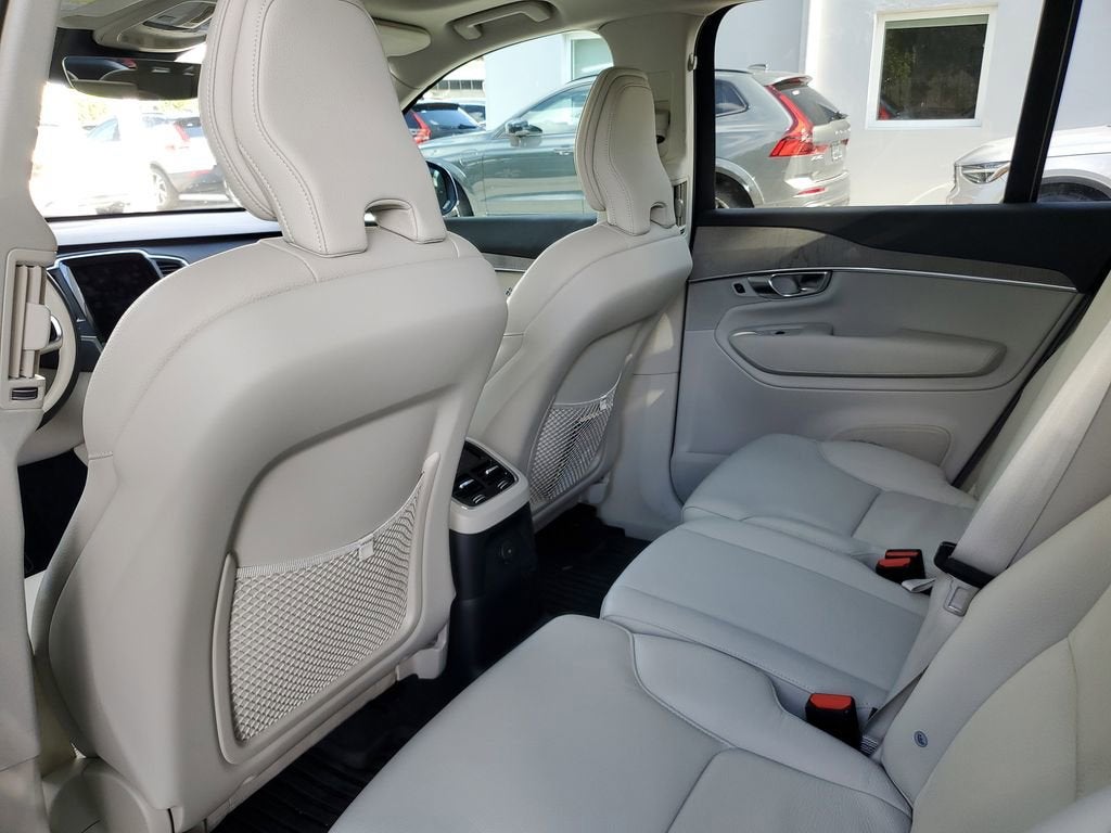 2025 Volvo XC90 Plug-In Hybrid Core