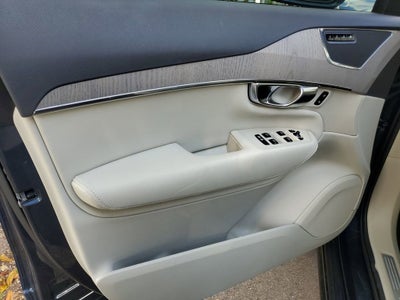 2025 Volvo XC90 Plug-In Hybrid Core