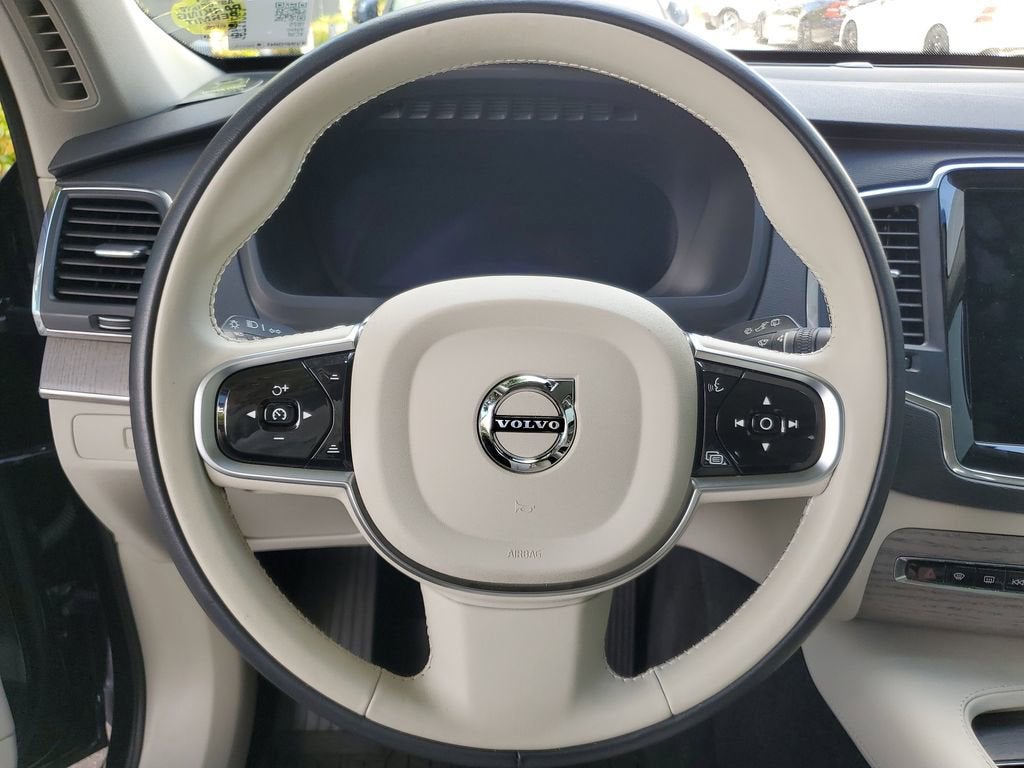 2025 Volvo XC90 Plug-In Hybrid Core