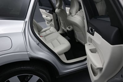 2025 Volvo XC60 Plug-In Hybrid Plus