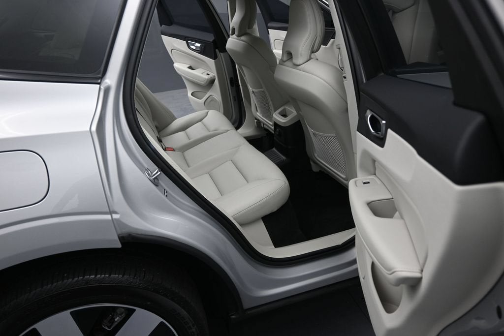 2025 Volvo XC60 Plug-In Hybrid Plus