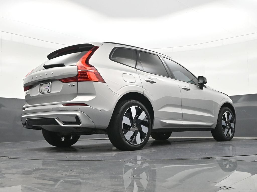 2025 Volvo XC60 Plug-In Hybrid Plus