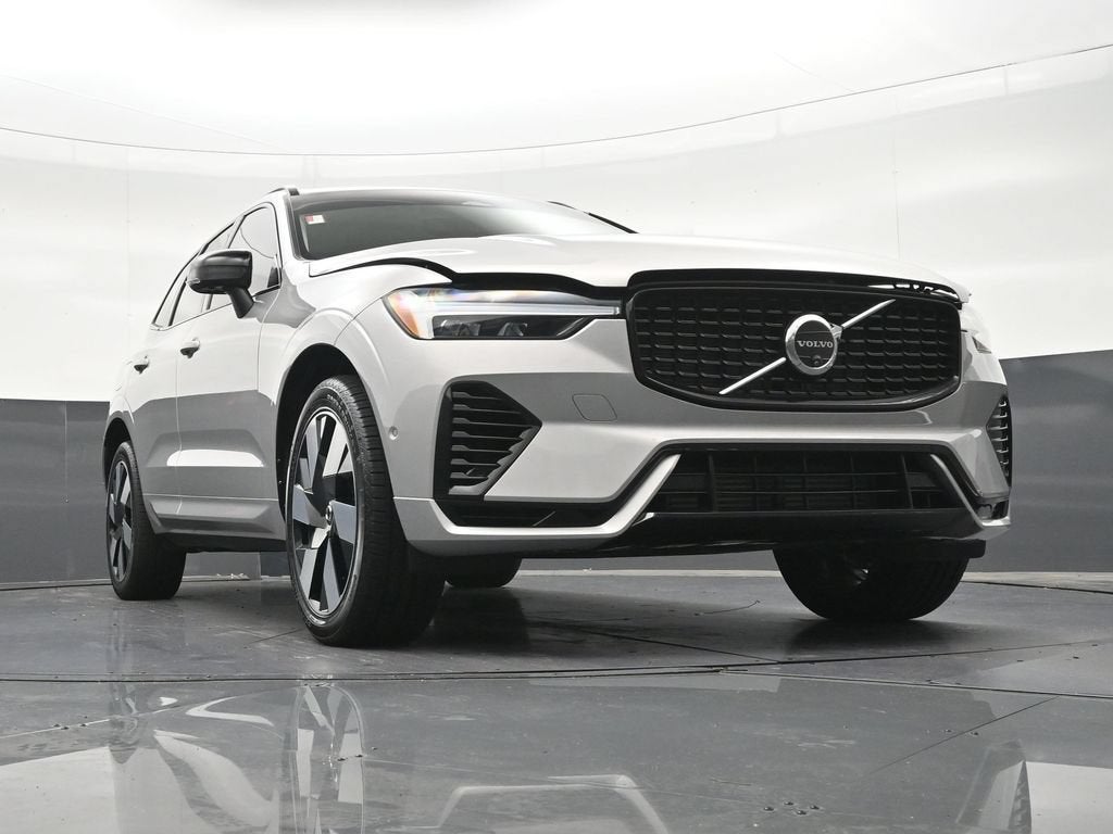 2025 Volvo XC60 Plug-In Hybrid Plus