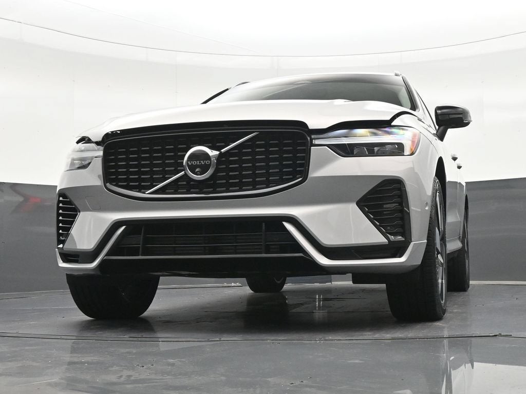 2025 Volvo XC60 Plug-In Hybrid Plus
