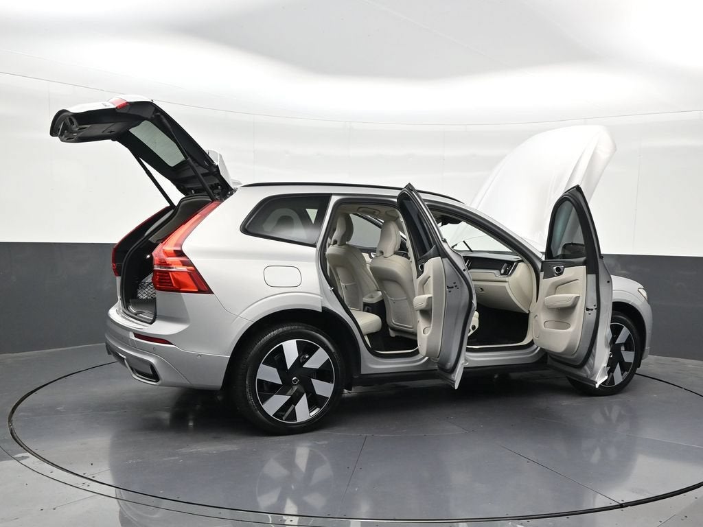 2025 Volvo XC60 Plug-In Hybrid Plus