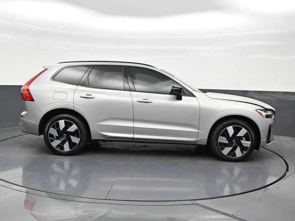 2025 Volvo XC60 Plug-In Hybrid Plus