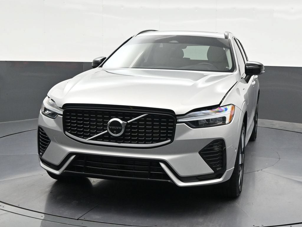 2025 Volvo XC60 Plug-In Hybrid Plus