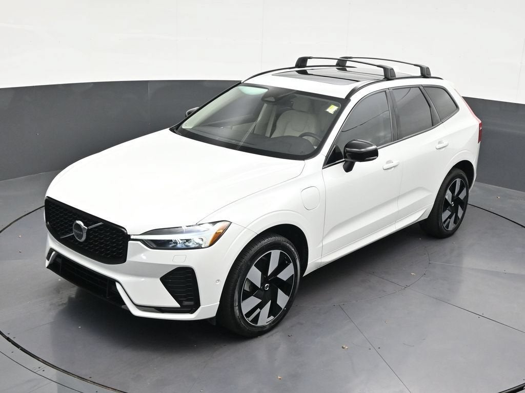 2025 Volvo XC60 Plug-In Hybrid Plus