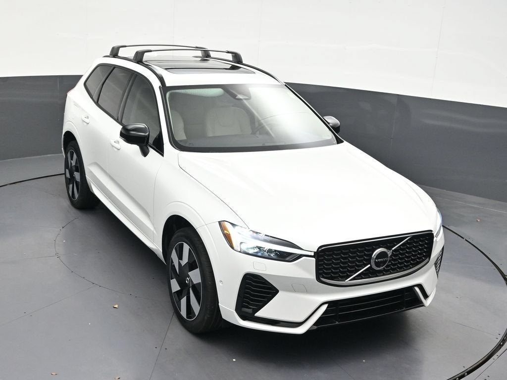 2025 Volvo XC60 Plug-In Hybrid Plus