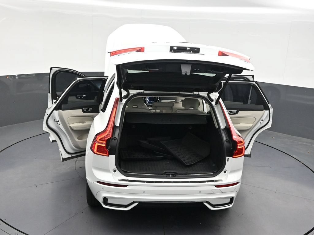 2025 Volvo XC60 Plug-In Hybrid Plus
