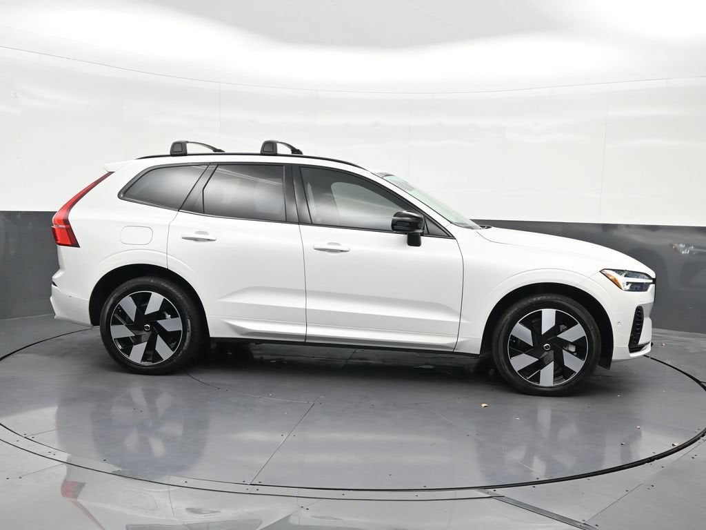 2025 Volvo XC60 Plug-In Hybrid Plus