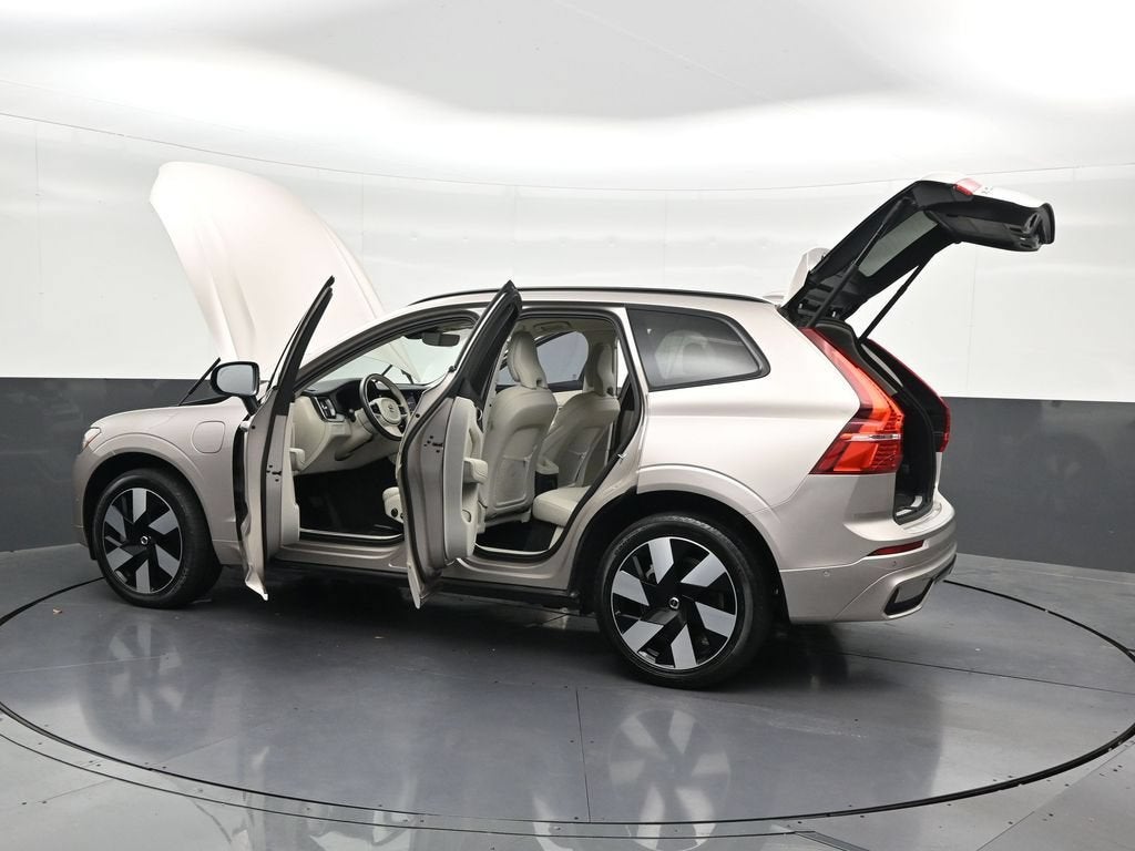 2025 Volvo XC60 Plug-In Hybrid Plus, T8 AWD Electric/Gasoline, Dark